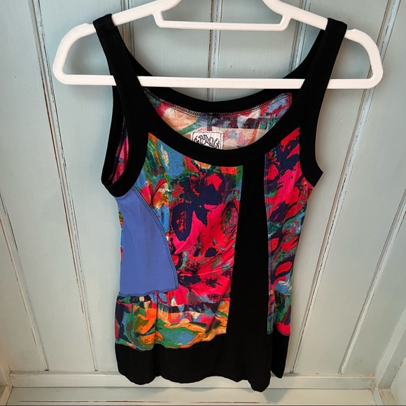 Vibrant Cap Juluca Top - Picture 1 of 4